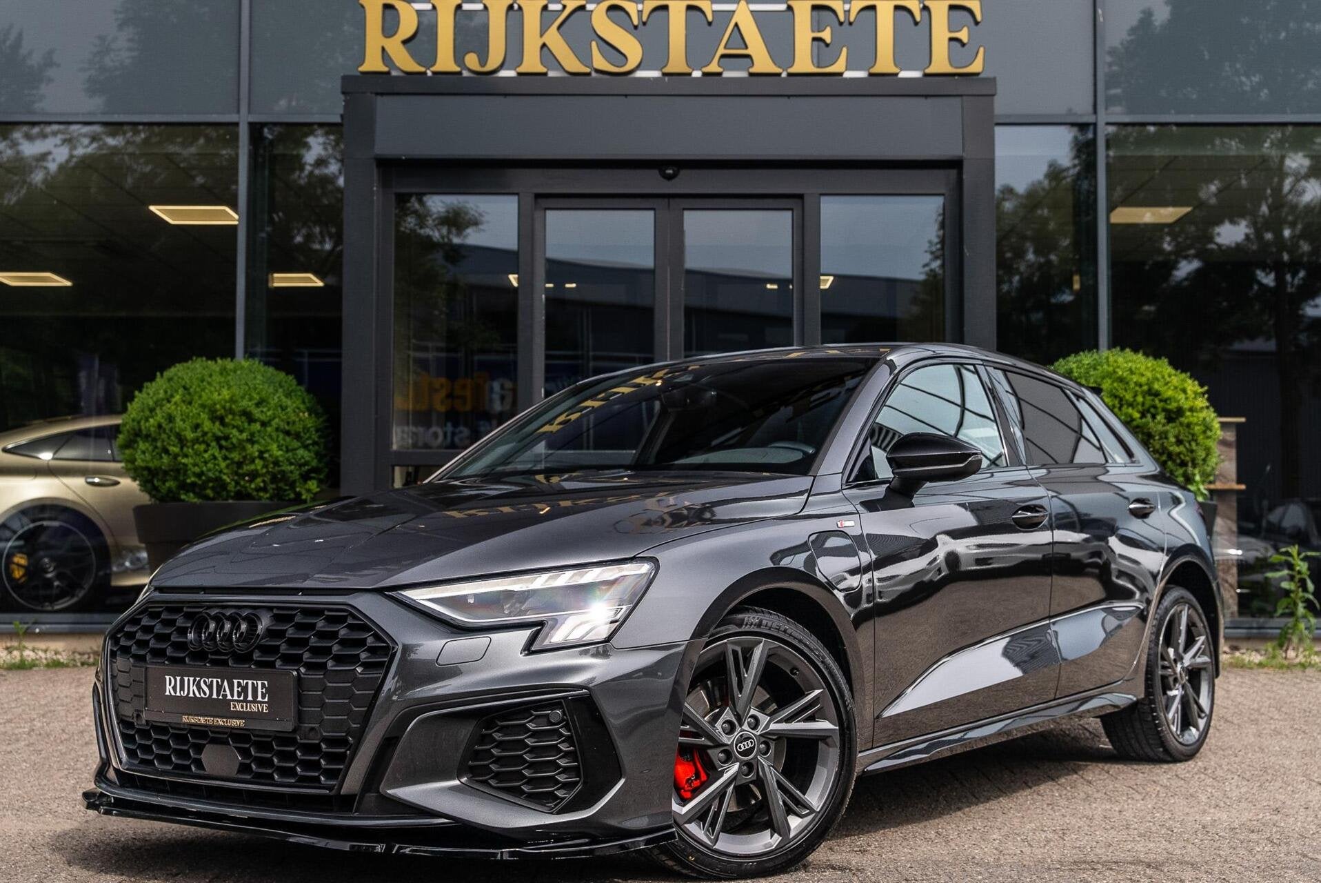 Audi A3 Sportback 40 TFSI e 3x S-LINE|MATRIX|ALCANT.|S3 LOOK, Auto's, Gebruikt, 4 cilinders, Plug-in hybride, 71 km/l