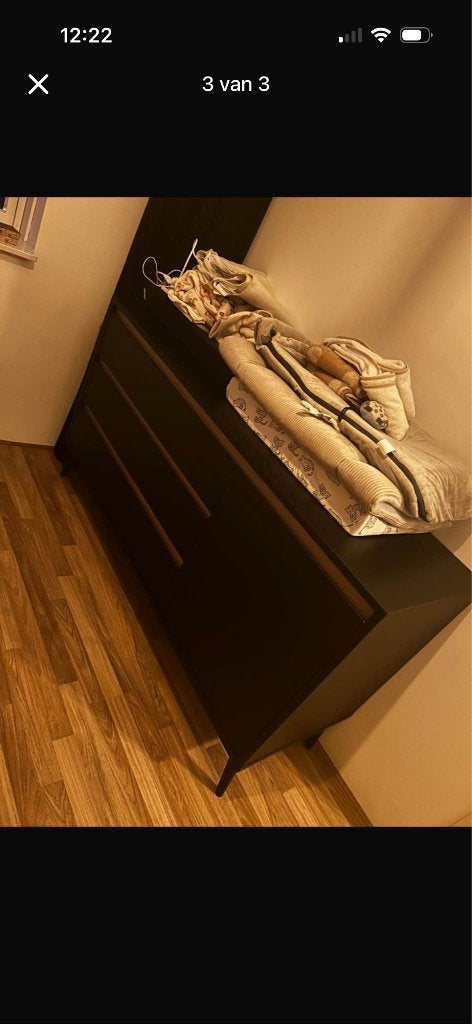Mooie zwarte commode met hang gedeelte, Ophalen, Gebruikt, 50 tot 70 cm, 100 cm of meer