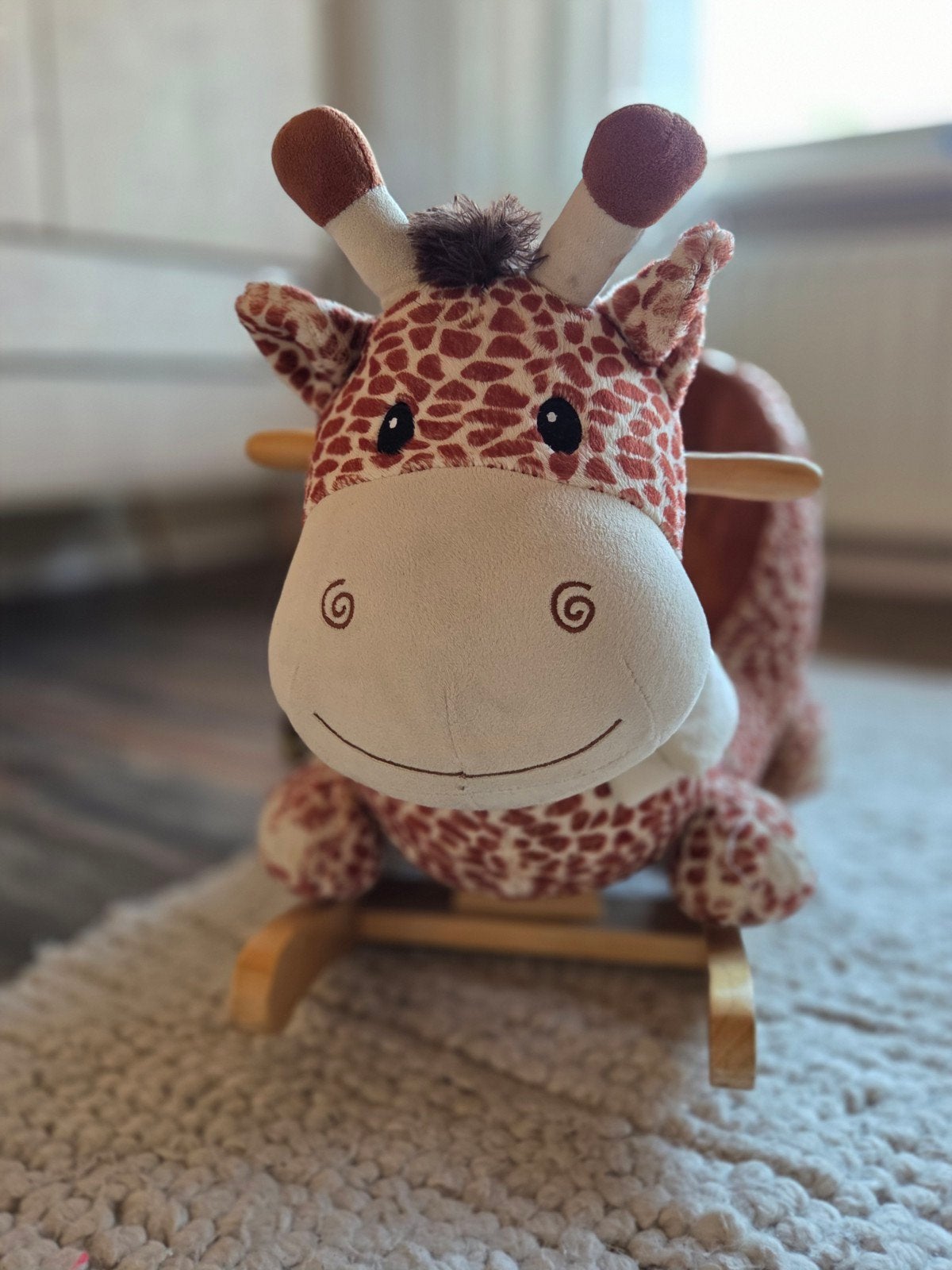 Schattige giraf hobbelpaard voor baby's en peuters, Ophalen, Zo goed als nieuw, Jongen of Meisje