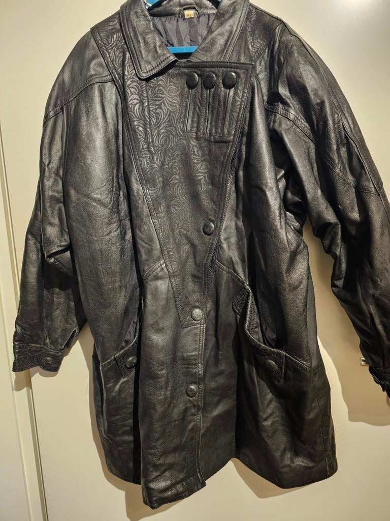 Vintage Zwarte Leren Jas met Patroon - Maat XL, Zwart, Maat 46/48 (XL) of groter, Ophalen of Verzenden, Onbekend