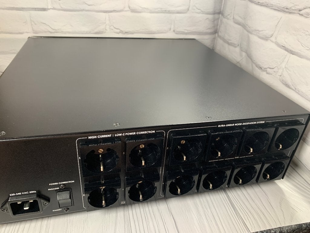 AudioQuest Niagara 5000 Power Conditioner, Verzenden, Gebruikt, Analoog