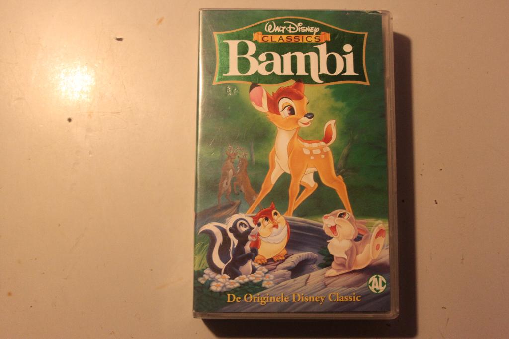 601g - vhs - walt disney - bambi, Cd's en Dvd's, VHS | Film, Alle leeftijden, Ophalen of Verzenden, Gebruikt, Komedie