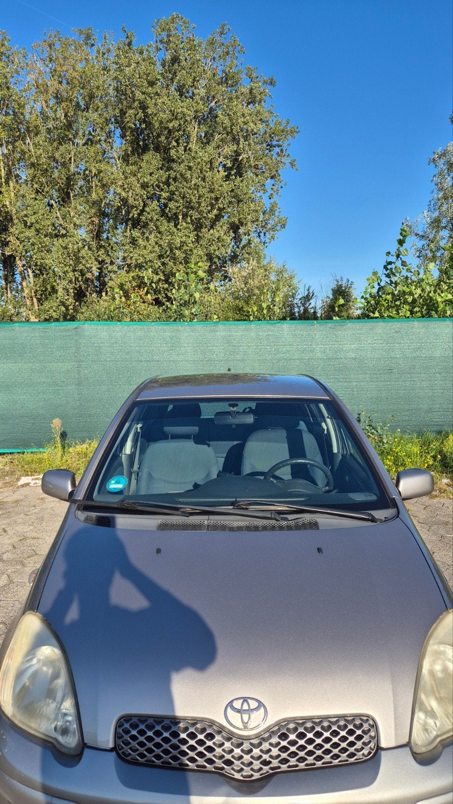Toyota Yaris 1.0 16V Vvti 5DR Linea Terra MMT 2005 Grijs, 31 €/maand, 4 cilinders, 400 kg, Origineel Nederlands