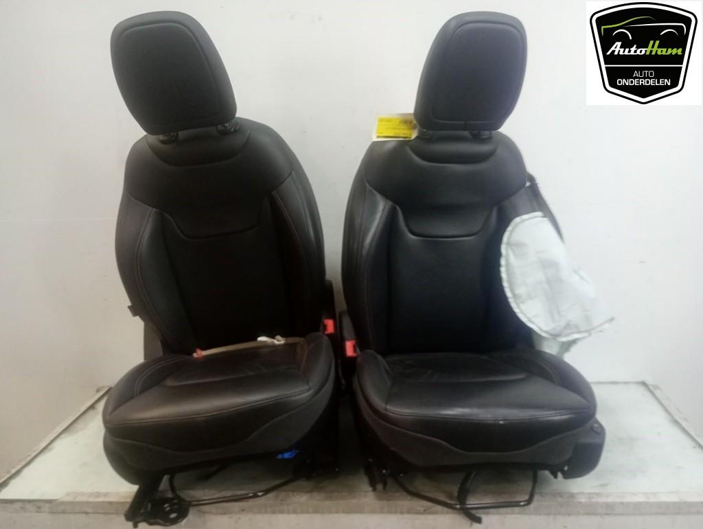 Interieur Jeep Renegade (BU) (2014-07/2018-12), Auto-onderdelen, Interieur en Bekleding, Jeep, Gebruikt