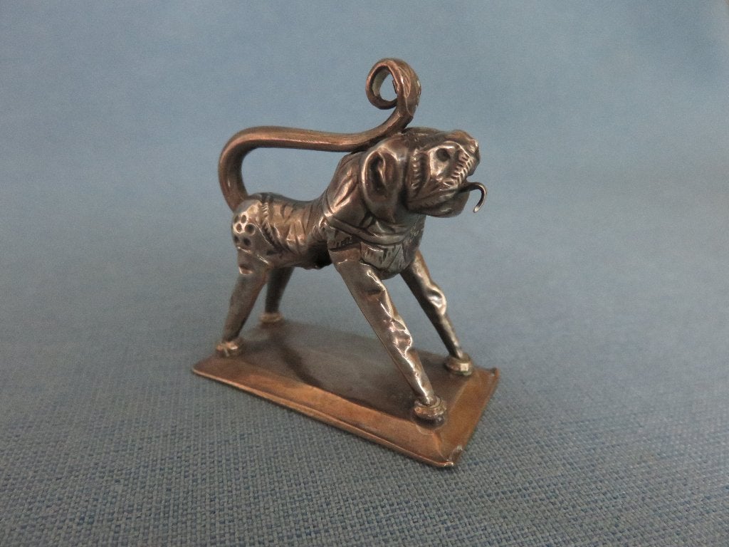 Antieke leeuw in zilver op plaatje - 17e - 19e eeuw, Antiek en Kunst, Ophalen of Verzenden, Zilver