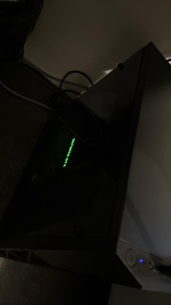 GEFORCE GTX, Ophalen of Verzenden, Zo goed als nieuw, 3 tot 4 Ghz, SSD