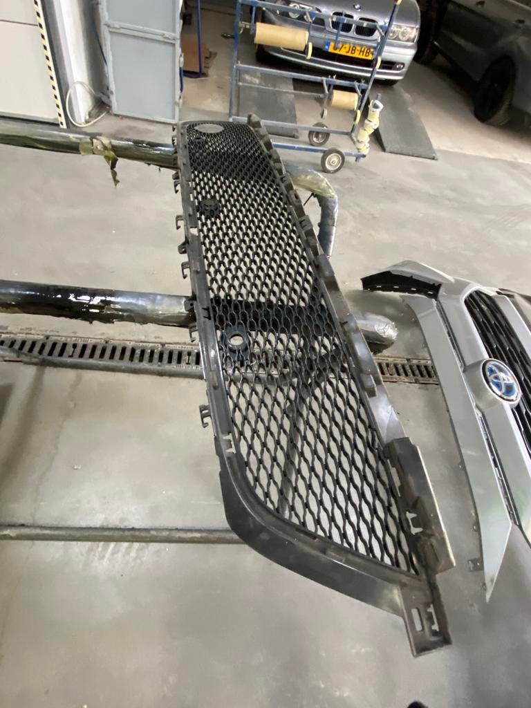 Grille voor Toyota (mogelijk RAV4) - Gebruikt, Auto-onderdelen, Ophalen, Gebruikt, Toyota