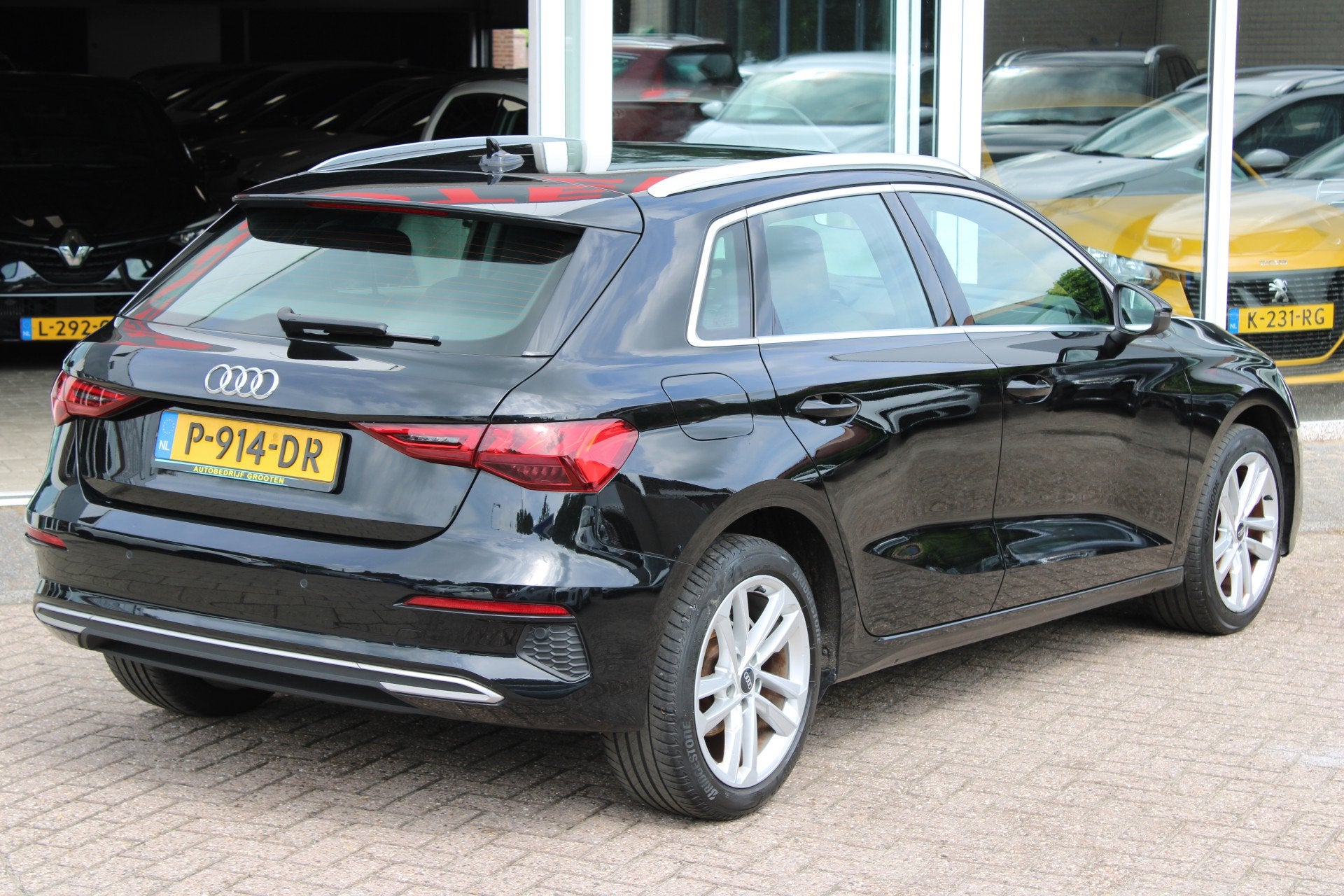 Audi A3 Sportback 30 TFSI Advanced edition, Dealer onderhouden, Stof, Gebruikt, Origineel Nederlands