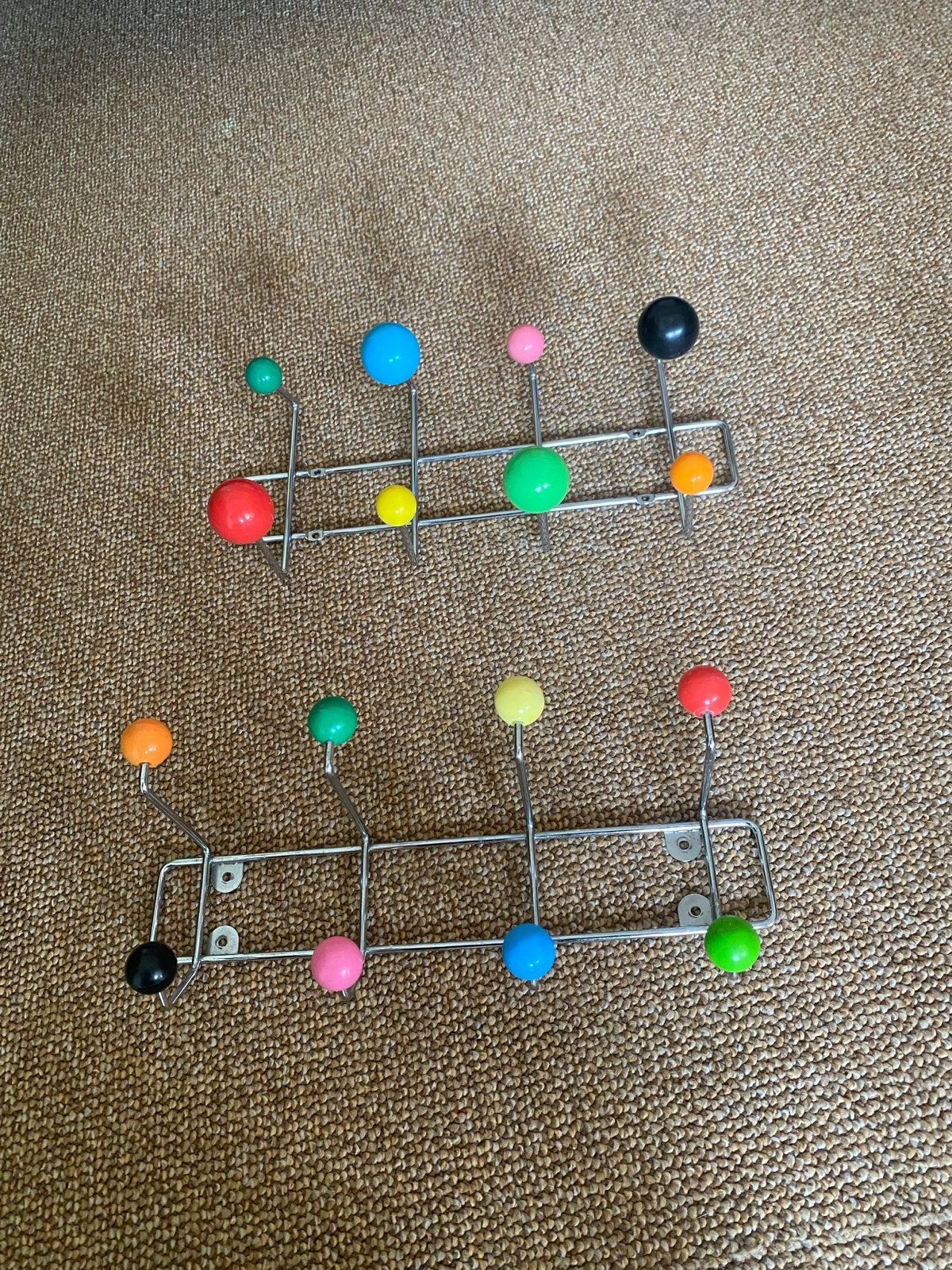 Set van 2 Eames Hang It All wandkapstokken, Wandkapstok, Ophalen of Verzenden, Zo goed als nieuw, Minder dan 100 cm