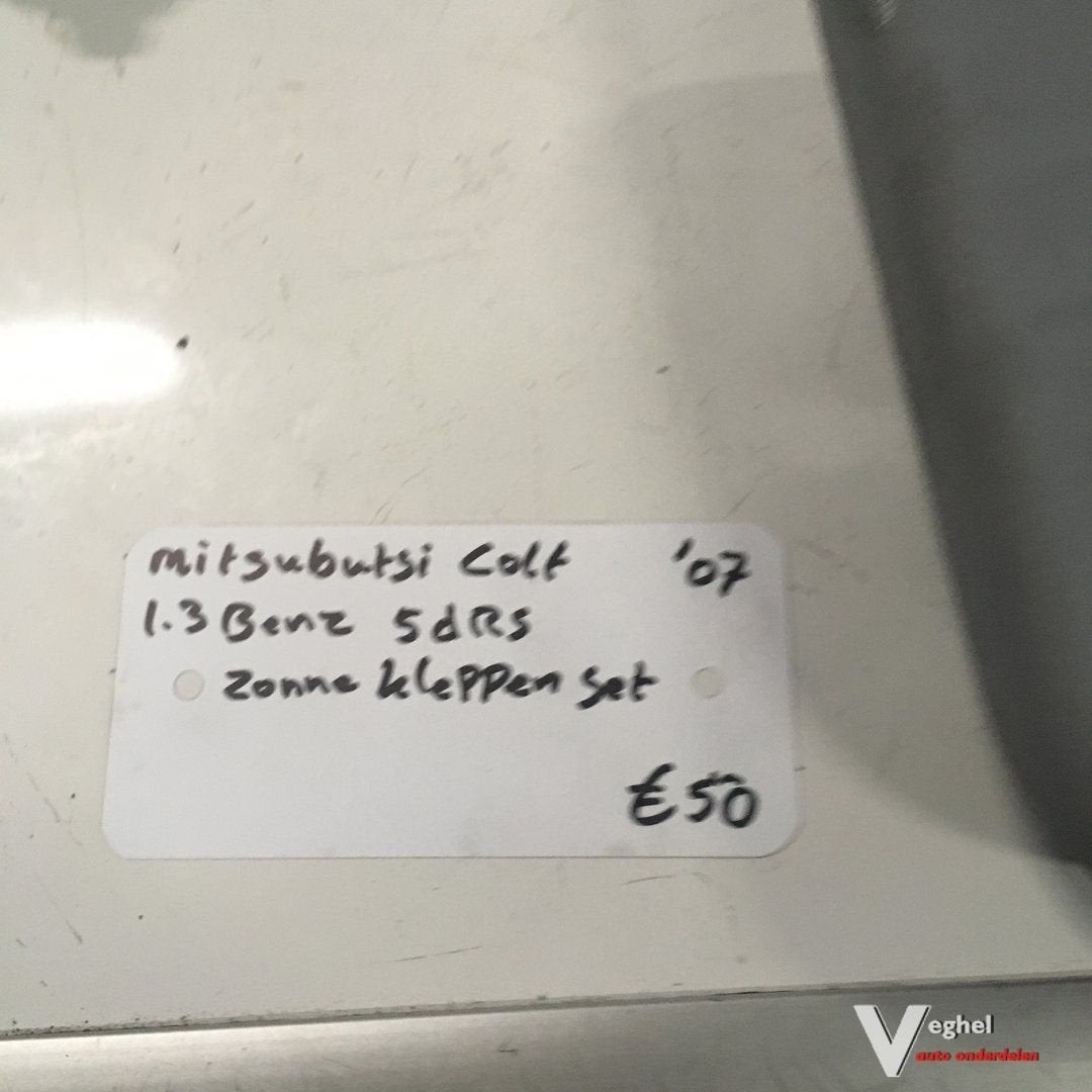 Mitsubishi Colt 1.3 benzine 2007 5 drs Zonneklep set