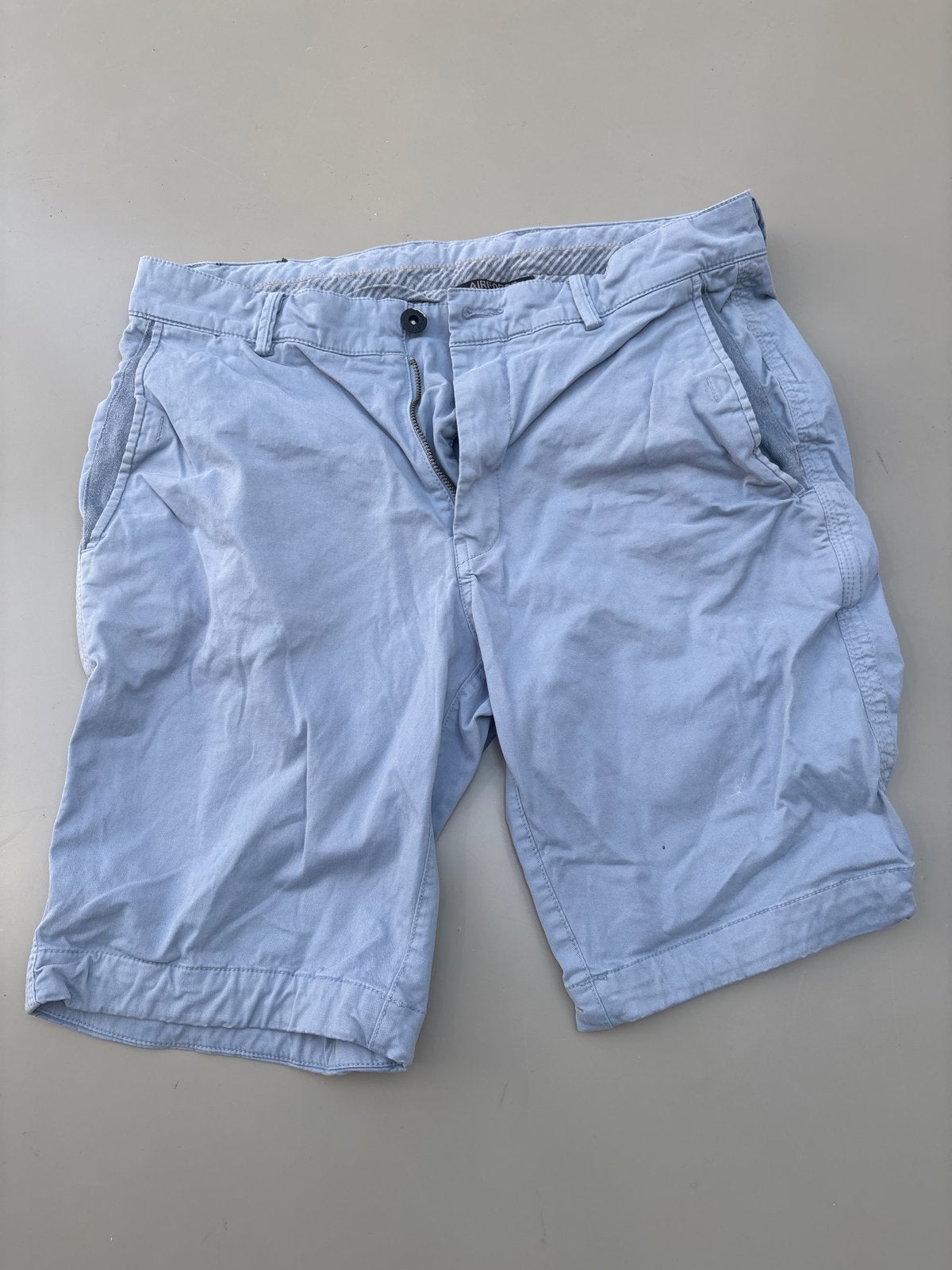 Lichtblauwe korte broek, maat 16 Airforce, Ophalen of Verzenden, Gedragen, Overige maten, Blauw