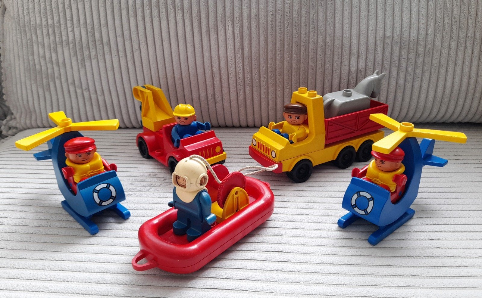 Vintage LEGO Duplo voertuigen en figuren, Inclusief minifiguren, Gebruikt, Ophalen of Verzenden, Duplo
