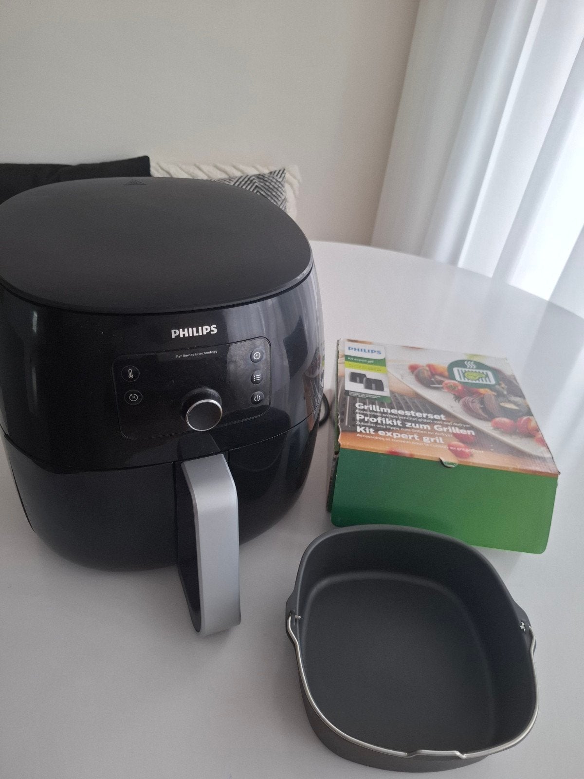 Philips Airfryer XXL met grillmeesterset, Ophalen of Verzenden, Zo goed als nieuw, Airfryer XXL, 1500 gram of meer