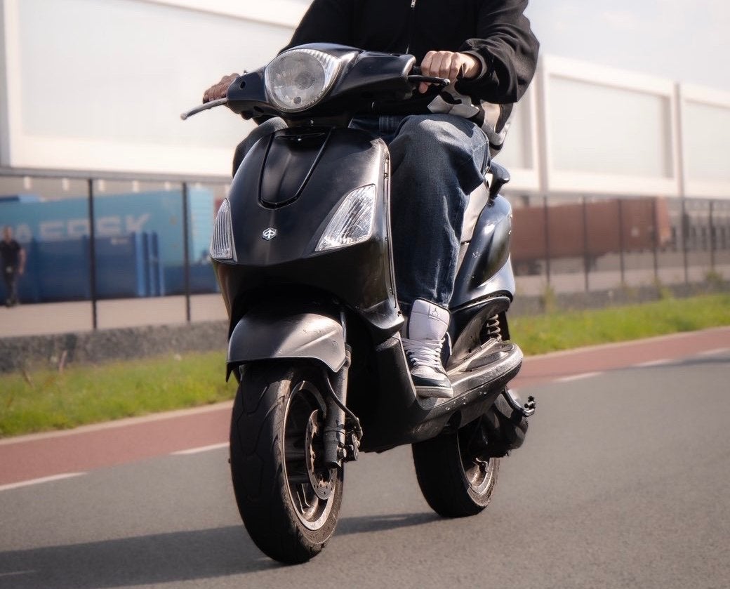 Piaggio fly 172 ac, Ophalen of Verzenden, Zo goed als nieuw, Benzine, Fly