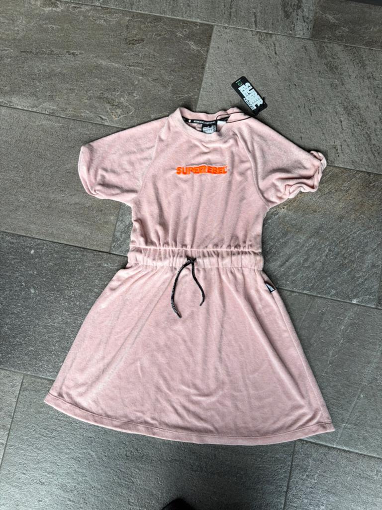 Nieuwe jurk van Superrebel maat 140, Ophalen of Verzenden, Nieuw, Meisje, Jurk of Rok