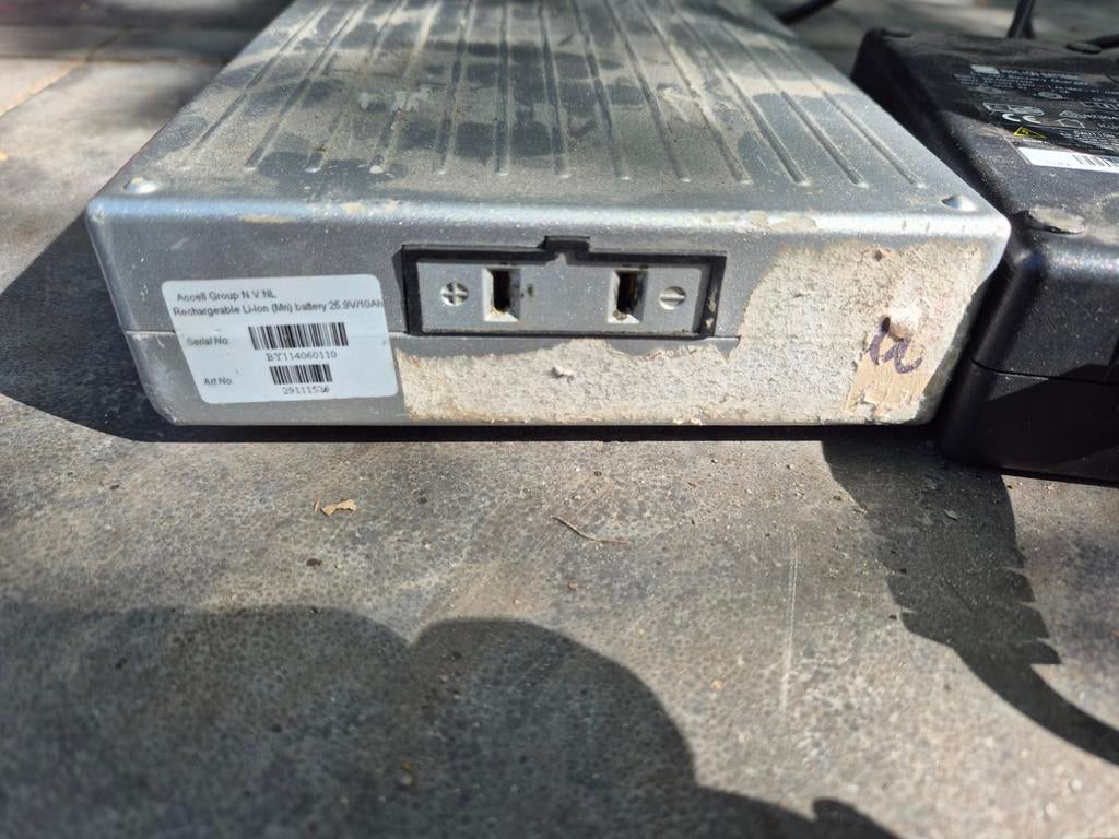 Accu met oplader - Aseel Group N.V.N.L. Li-ion batterij, Ophalen of Verzenden, Gebruikt
