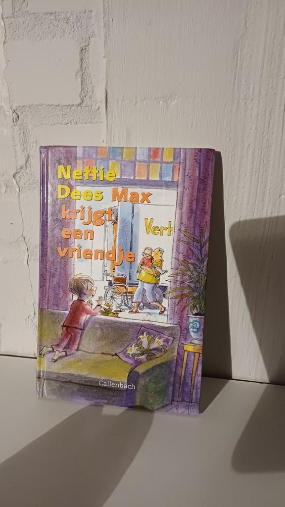 Nettie Dees krijgt Max een vriendje - Kinderboek, Ophalen of Verzenden, Zo goed als nieuw, Nettie Dees, Fictie algemeen