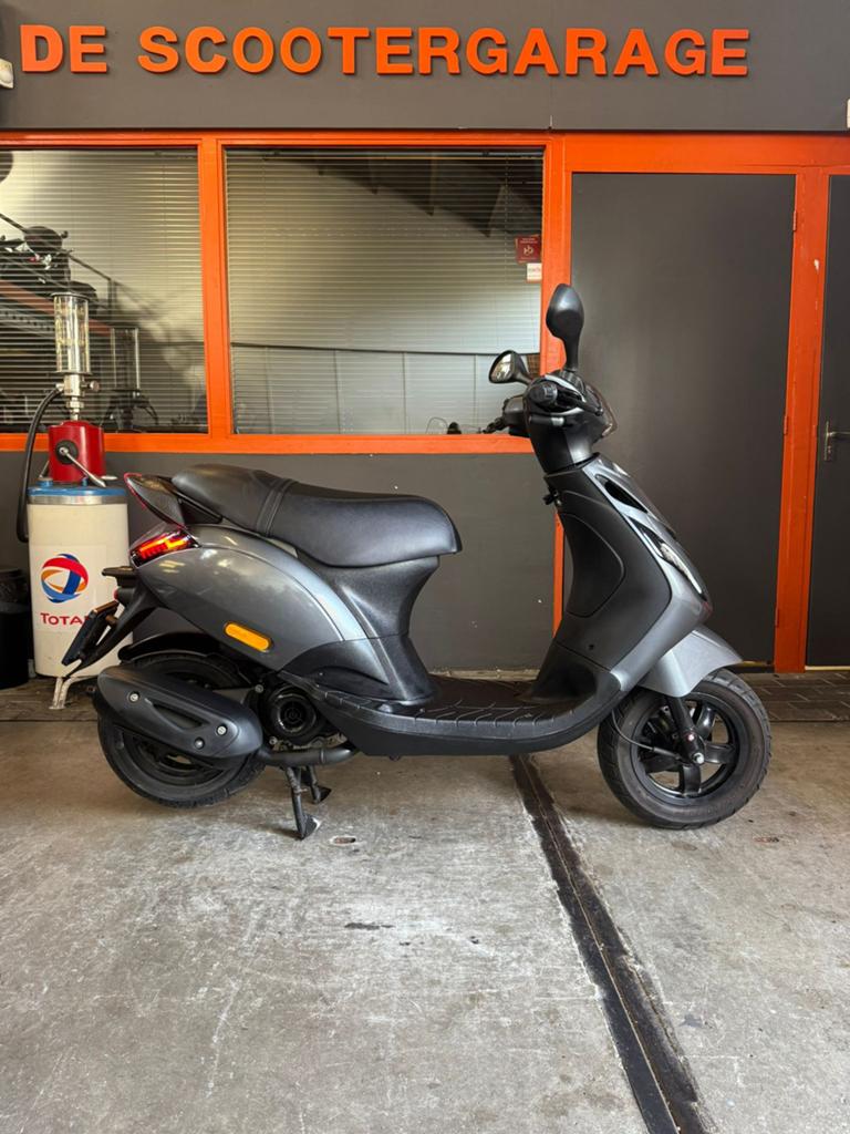 Piaggio Zip 45km Brom 2023, Piaggio, Piaggio, Maximaal 45 km/u, Zip