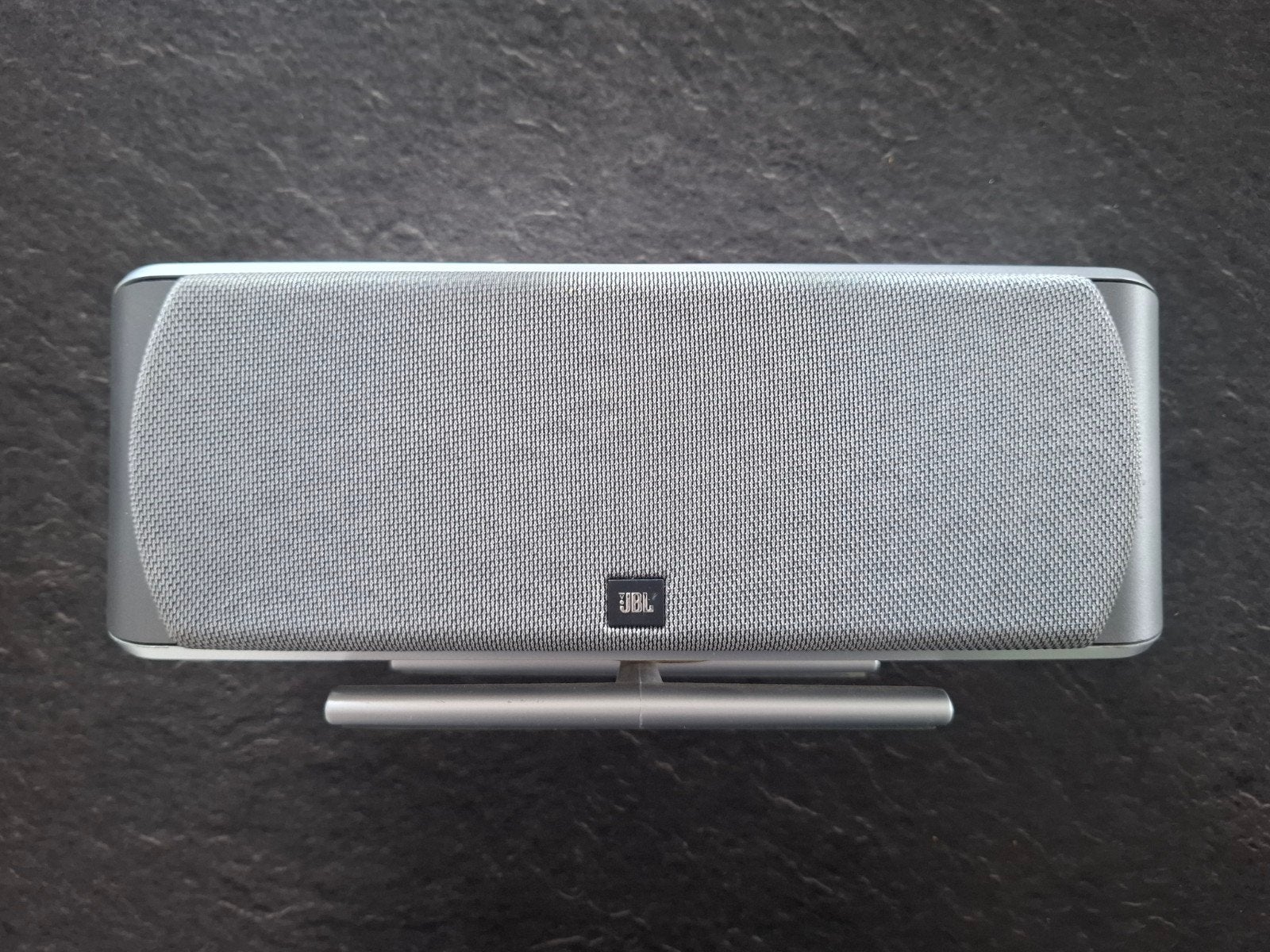 JBL scs200 center speaker zilver, Gebruikt, JBL, Ophalen of Verzenden, Geschikt voor surround/home cinema