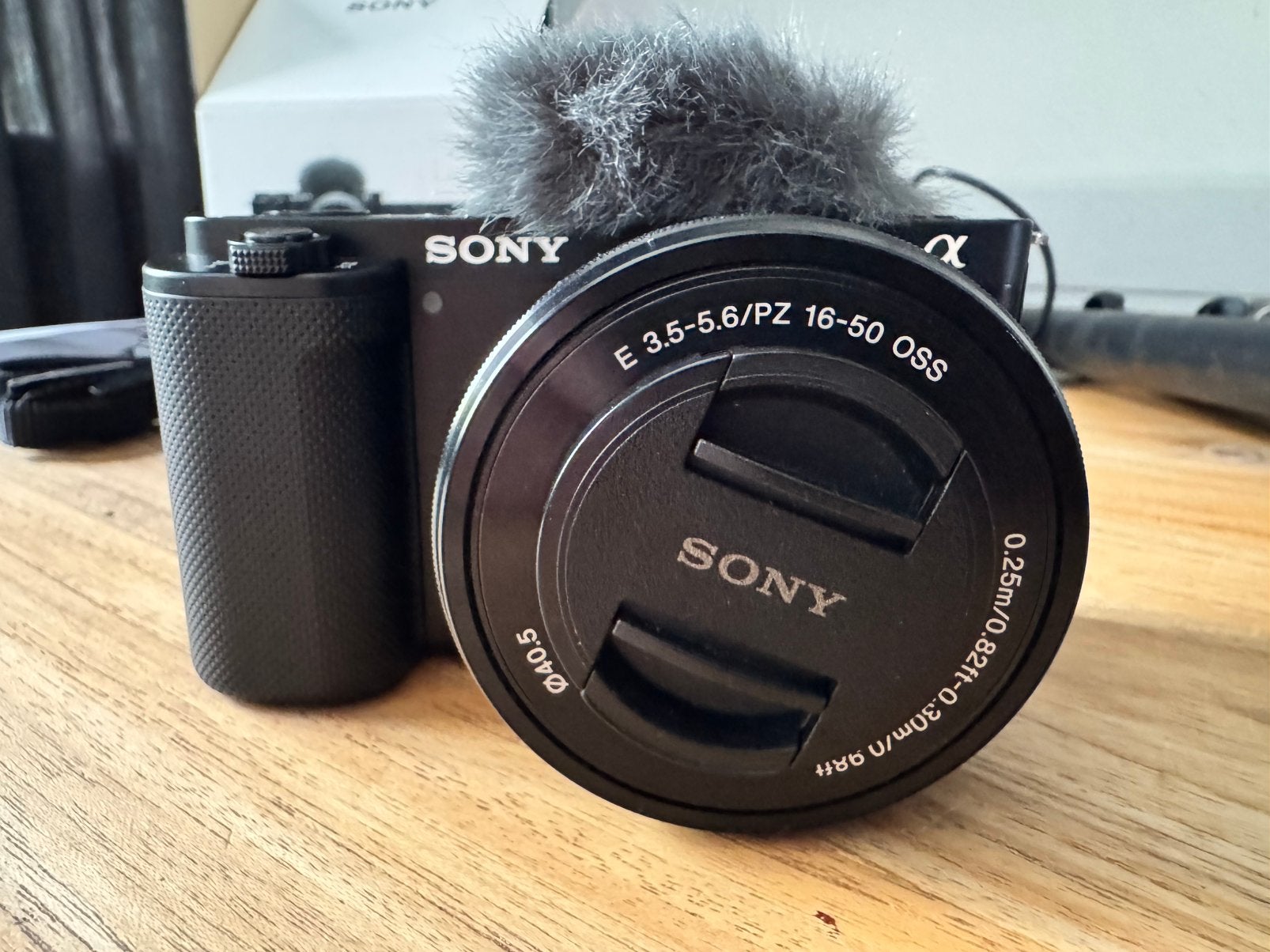 Sony ZV-E10 - Zo goed als nieuw, volledig PAKKET, Ophalen of Verzenden, Zo goed als nieuw, Sony, Geen optische zoom