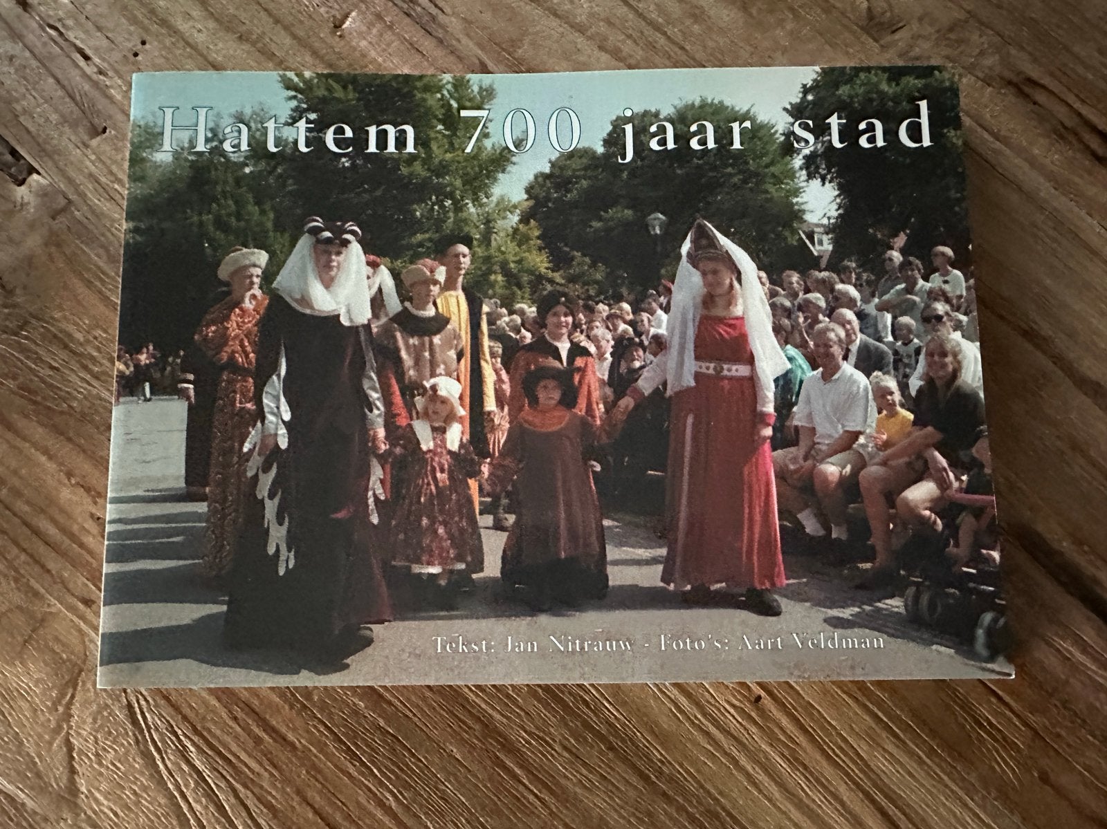 Boekje Hattem 700 jaar stad, Boeken, Ophalen, Zo goed als nieuw, J. Nitrauw