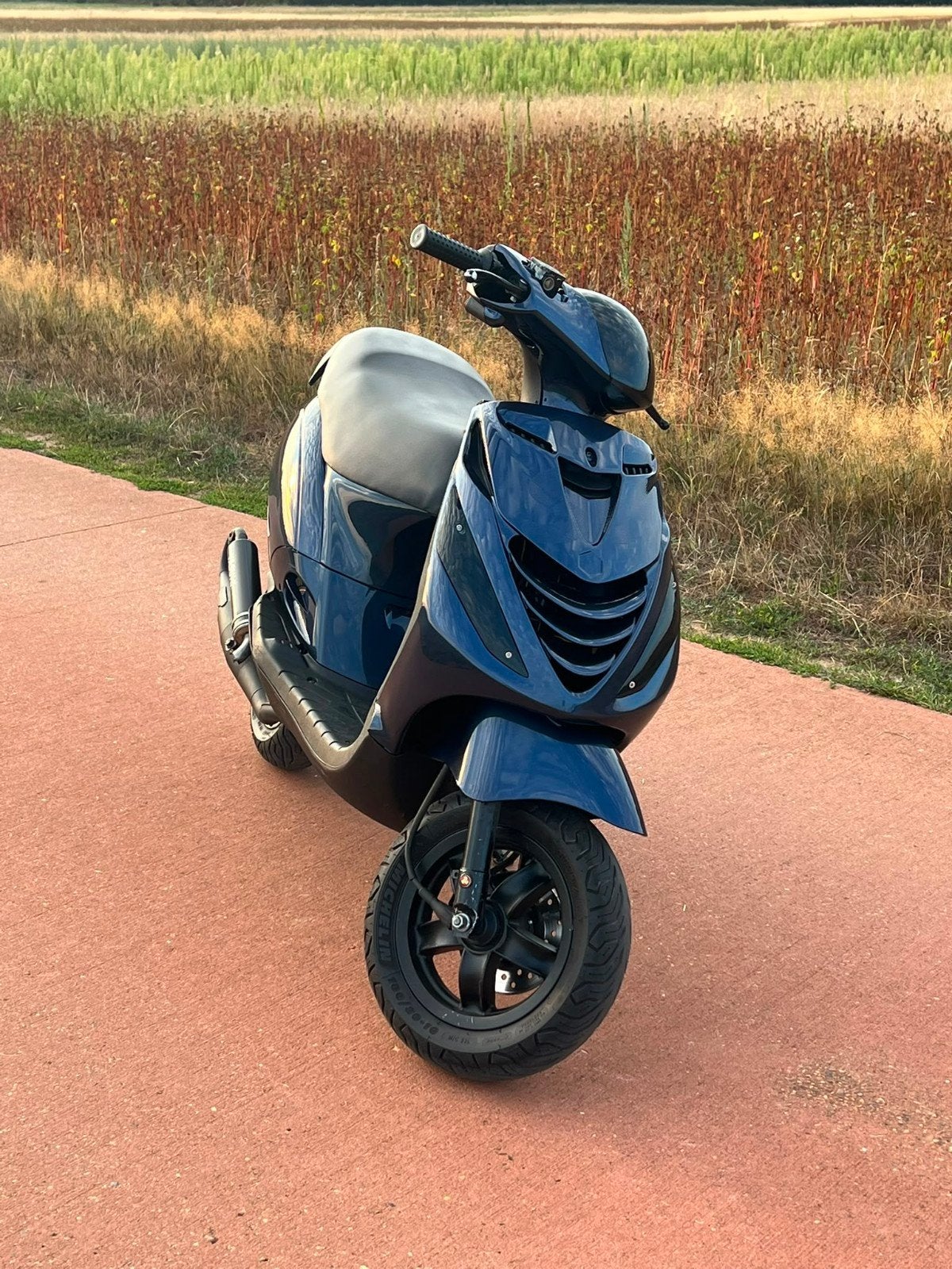 piaggio zip 70cc 2takt brom, Fietsen en Brommers, Scooters | Piaggio, Ophalen, Zo goed als nieuw, Tweetakt, Zip