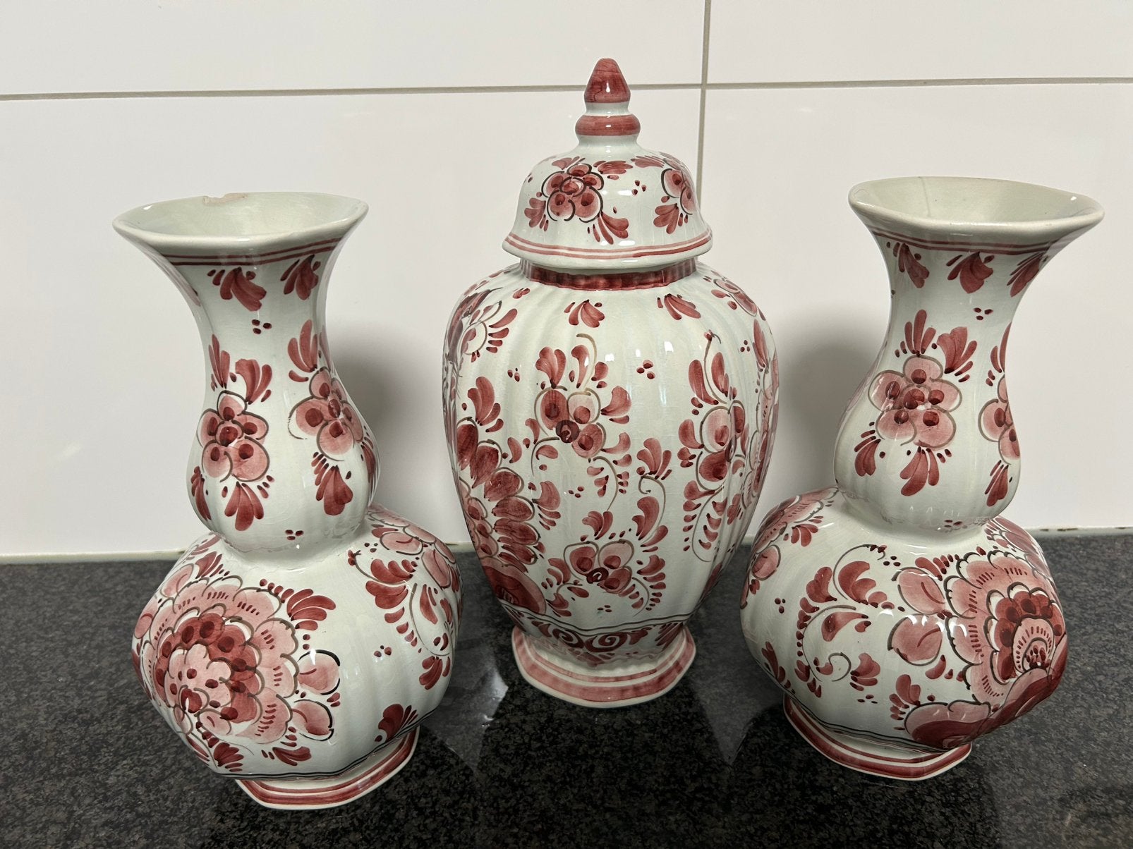 Handbeschilderde Delfts Holland vaas- en potset (3-delig), Ophalen