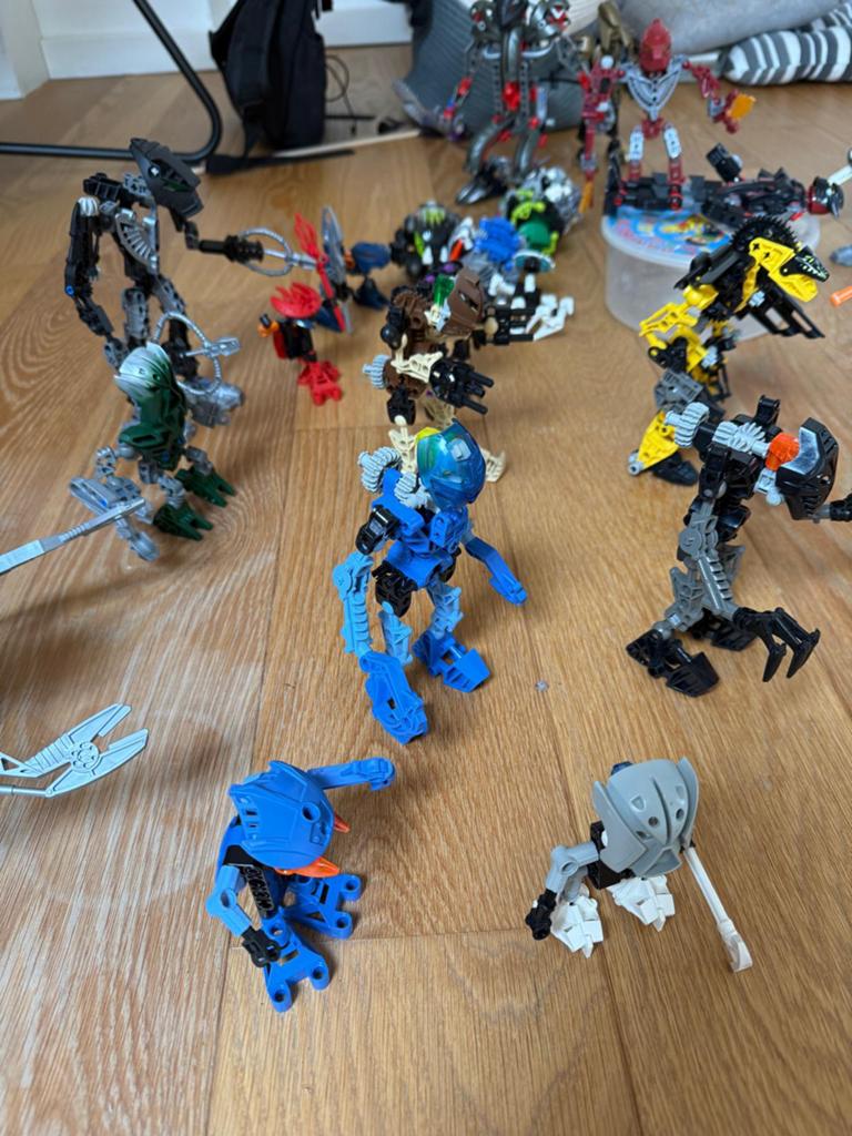 Knexx figuren, Ophalen