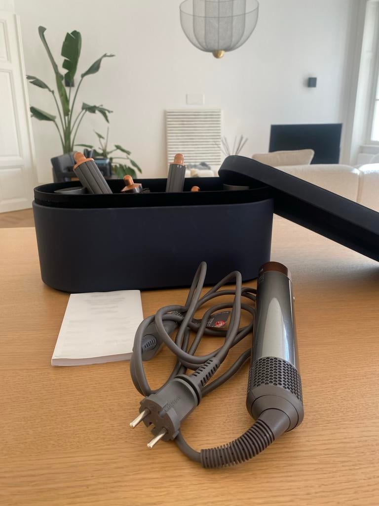 Dyson Airwrap Complete Styler met accessoires, Witgoed en Apparatuur, Persoonlijke-verzorgingsapparatuur, Zo goed als nieuw, Haarverzorging