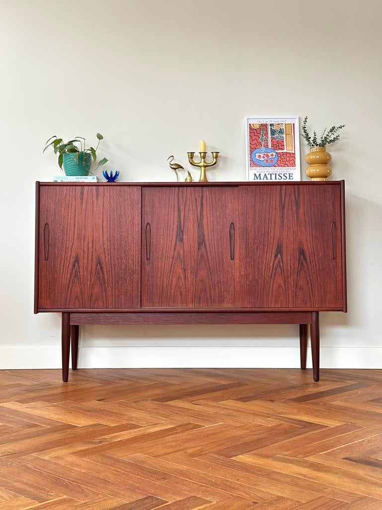 Vintage highboard wandmeubel Deens teak hout jaren 50/60/70, Ophalen, Gebruikt, Met deur(en), 100 tot 150 cm