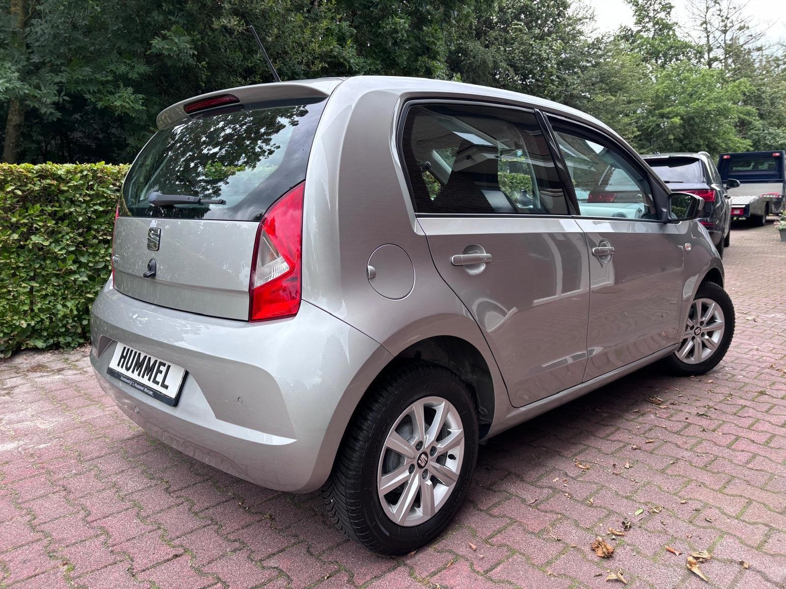 SEAT Mii 1.0 Style, Voorwielaandrijving, Stof, Gebruikt, Zwart