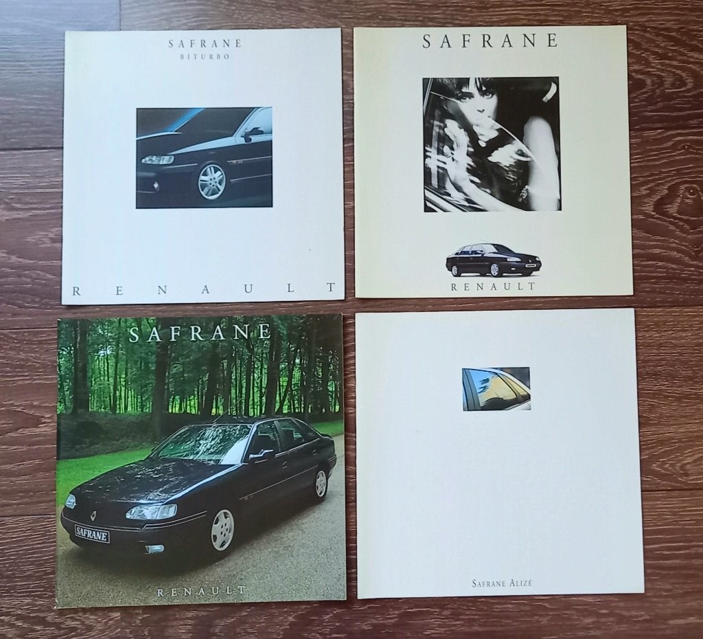 4 Franse Renault Safrane groot formaat brochures in 1 koop, Ophalen of Verzenden, Gelezen, Renault