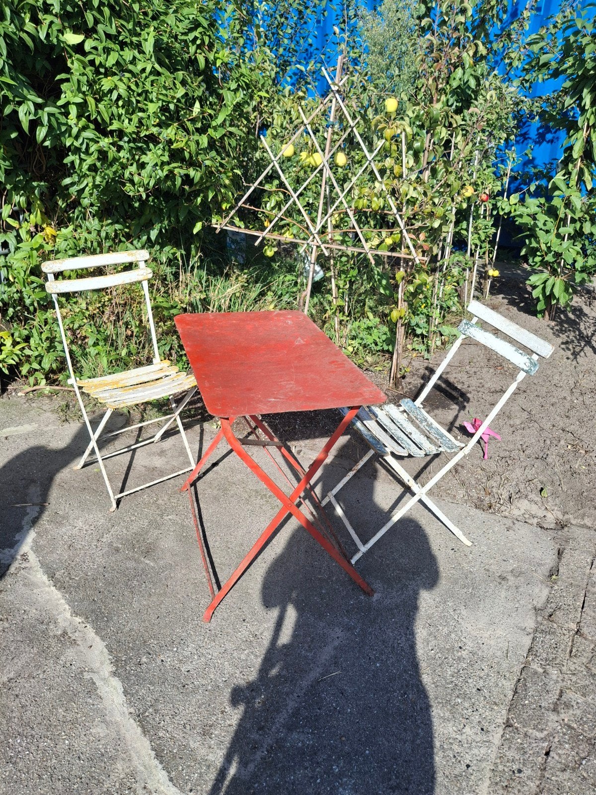 Vintage Franse bistro set - inklapbare tafel en stoelen, 2 zitplaatsen, Overige materialen, Gebruikt, Ophalen of Verzenden