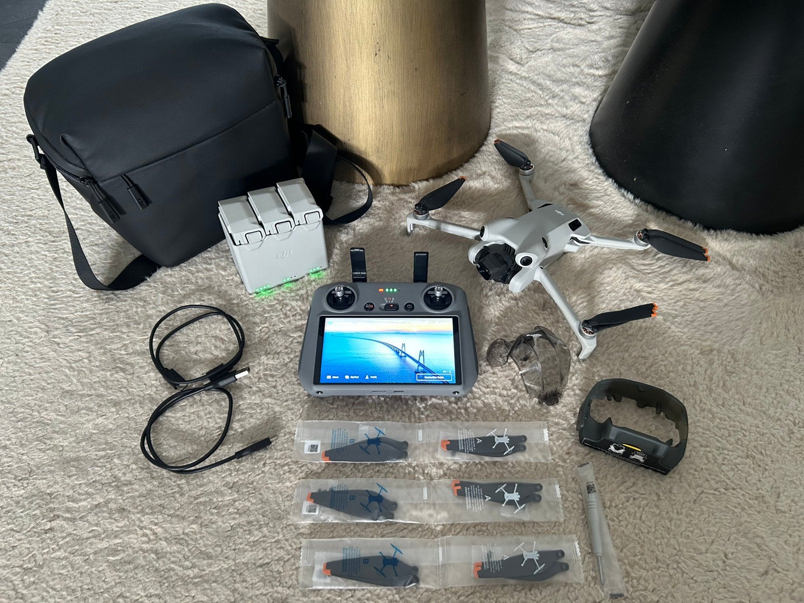 Dji mini 4 pro fly more combo zo goed als nieuw!, Ophalen of Verzenden, Zo goed als nieuw