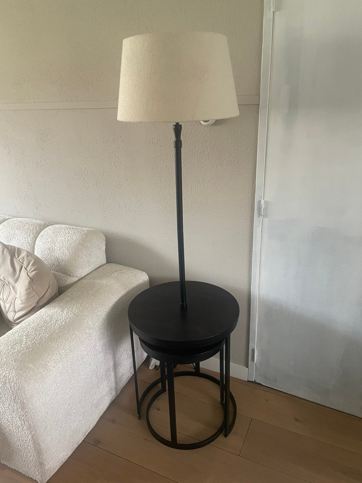 Vloerlamp met bijzettafeltjes zeer mooi Riviera  Maison, Huis en Inrichting, Lampen | Vloerlampen, Ophalen, Zo goed als nieuw
