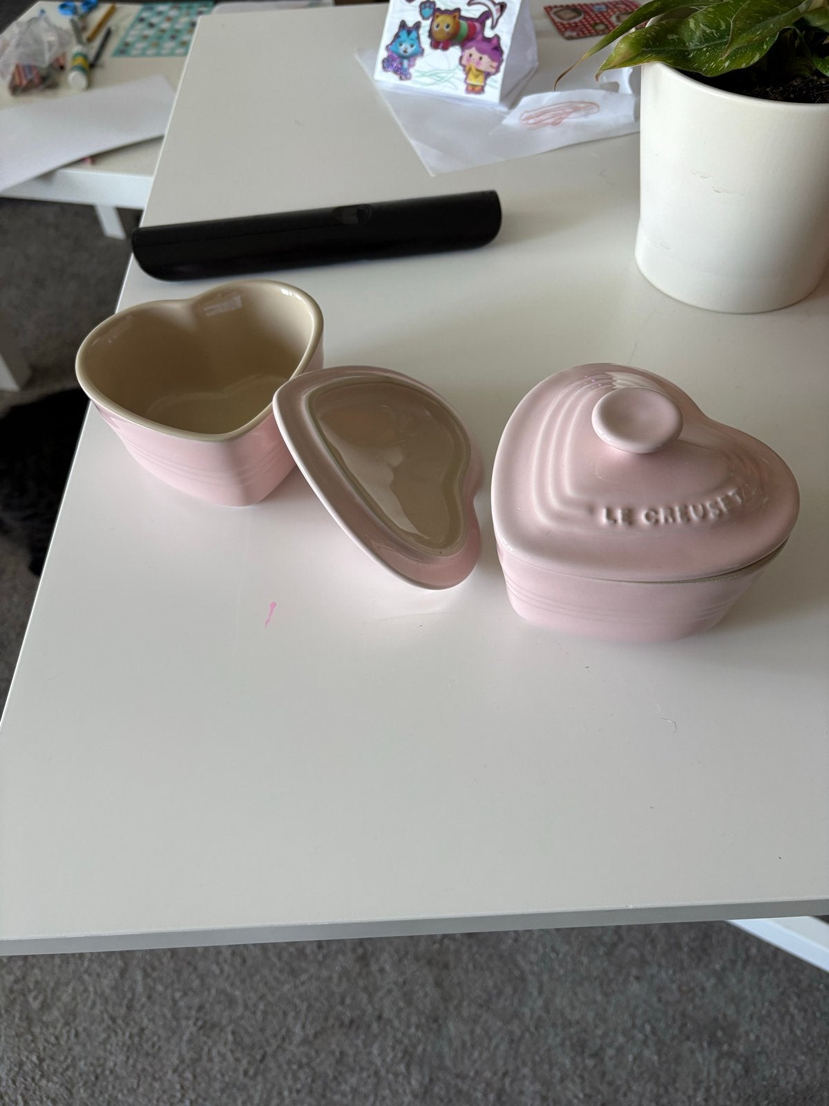 Le Creuset Hartvormige Ramekins - Roze (Set van 2), Ophalen, Overige merken, Modern, Aardewerk