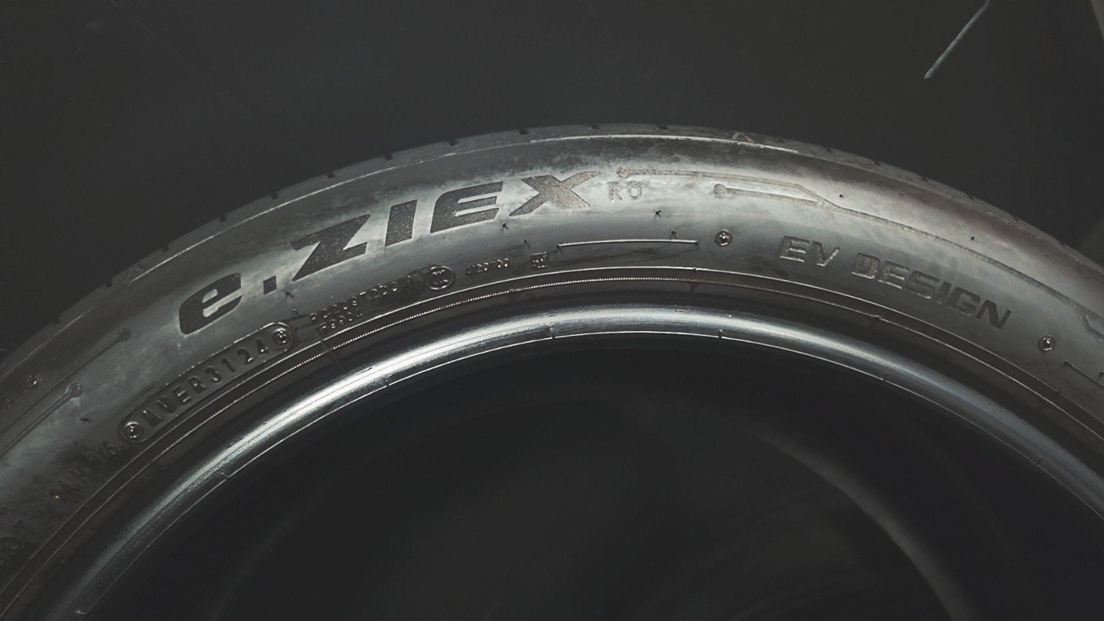 265 40 R20 20 Falken E ziex zomerbanden, Auto-onderdelen, 265 mm, Ophalen of Verzenden, 20 inch, Zomerbanden