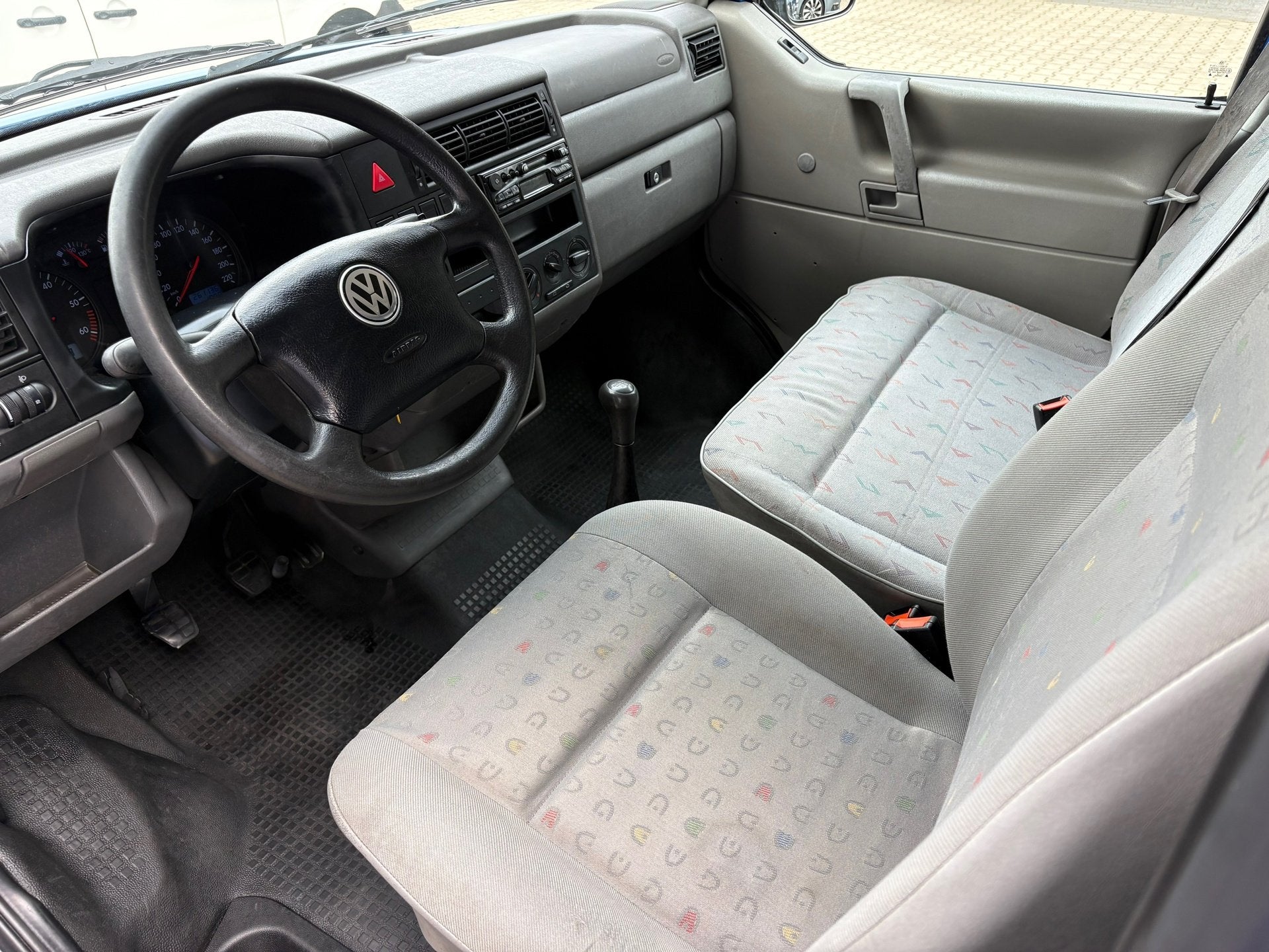 Volkswagen Transporter Kombi Caravelle 9 Persoons, Auto's, Stof, Gebruikt, 8 stoelen, Blauw