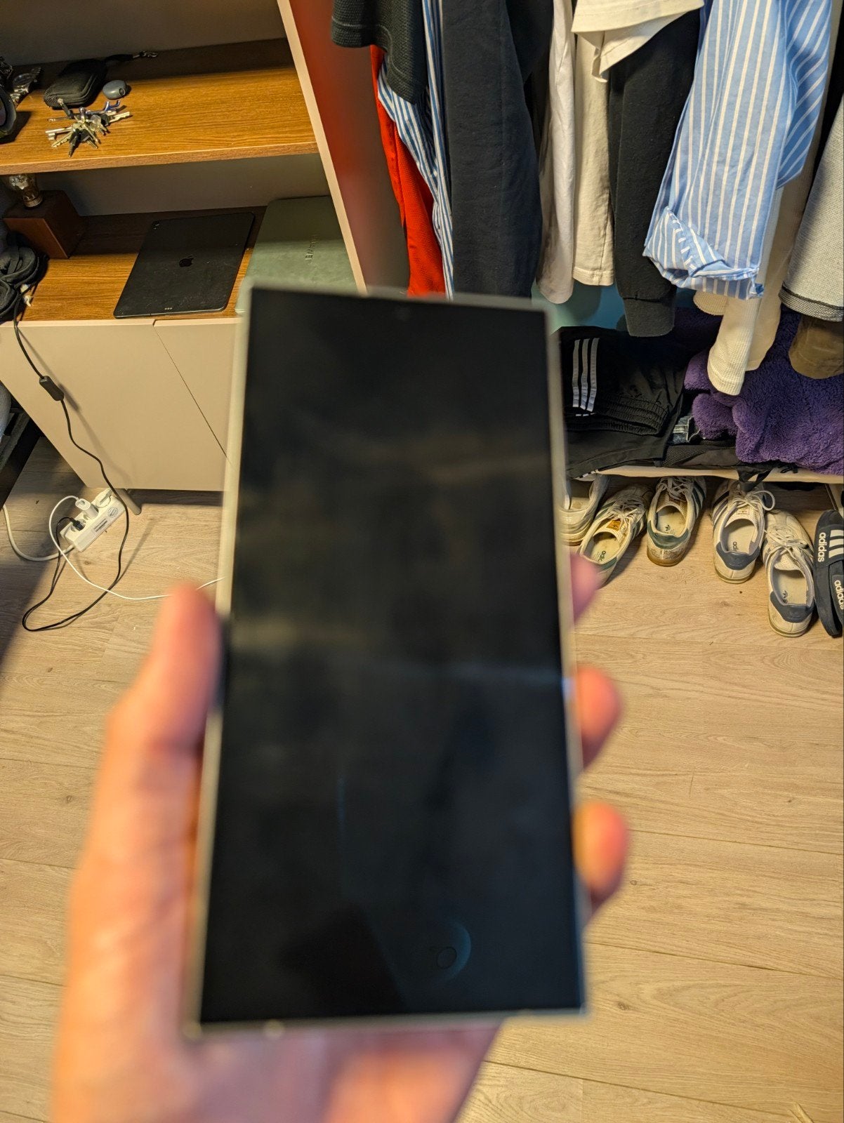 Foto 5 van Samsung Galaxy S24 Ultra 256GB Paars - Zo goed als nieuw