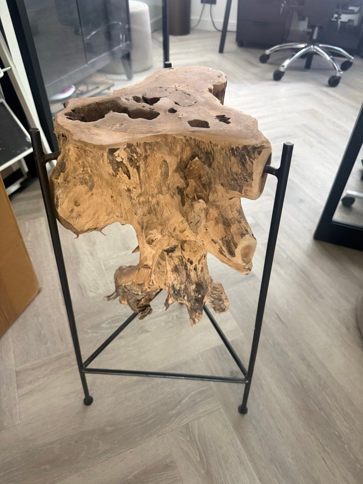 Uniek boomstam bijzettafeltje - Natuurlijke charme, Ophalen, Minder dan 55 cm, Gebruikt, Overige vormen