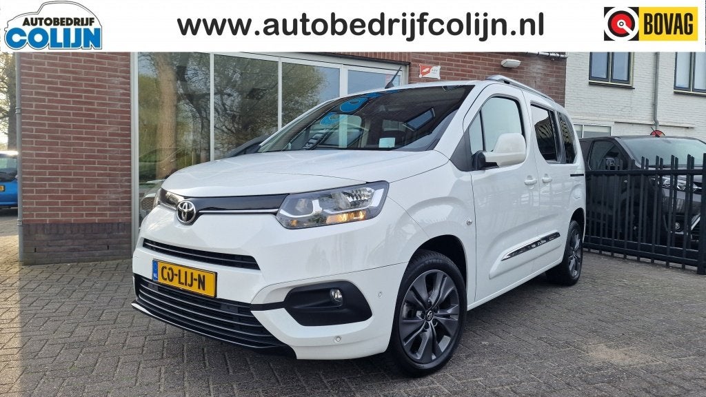Toyota PROACE CITY Verso 1.2 Turbo Dynamic Automaat 7 Pers,, Auto's, Toyota, Stof, Gebruikt, 1199 cc, 7 stoelen