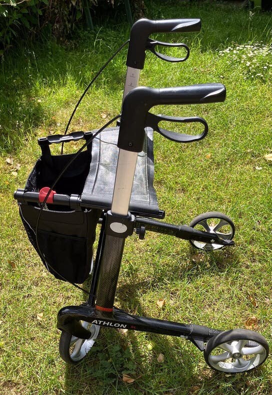 Athlon Carbon fiber rollator SL met tasje, Diversen, Ophalen of Verzenden, Zo goed als nieuw