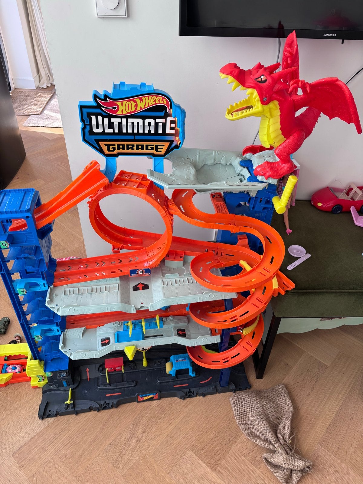 Hot Wheels Ultimate Garage Racebaan met Draak, Ophalen of Verzenden, Hot Wheels, Racebaan, Gebruikt