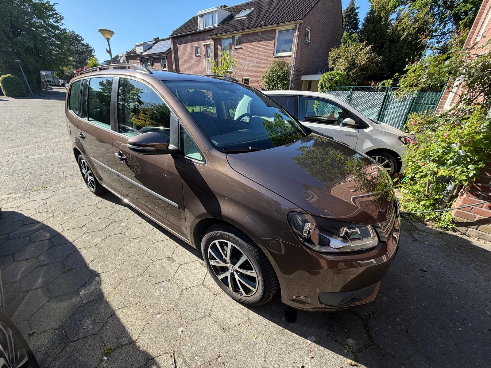 Volkswagen Touran 1.6 TDI 77KW 5P 2013 Bruin, Voorwielaandrijving, Zwart, 4 cilinders, Bruin