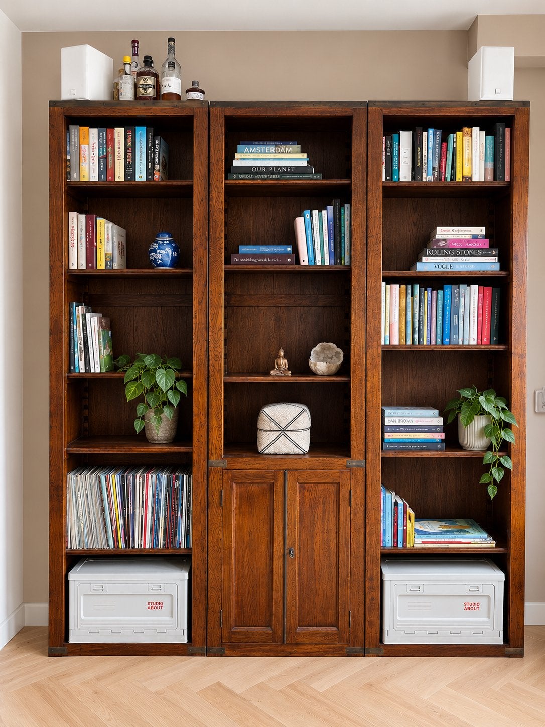 Hoge houten wandkast uit 3 delen (boekenkast/platenkast LP), Ophalen, 200 cm of meer, 150 tot 200 cm, 25 tot 50 cm