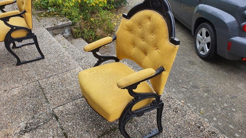 Twee Antieken Theater klapstoelen uit 1900 met Gietijzeren, Huis en Inrichting, Stoelen, Ophalen, Gebruikt, Twee, Overige kleuren