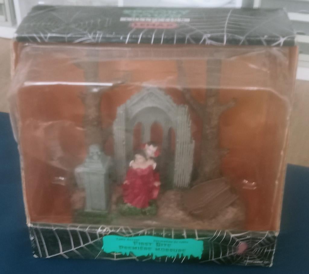 Lemax Spooky Town 'First Bite' Halloween Decoratie, Ophalen of Verzenden, Nieuw