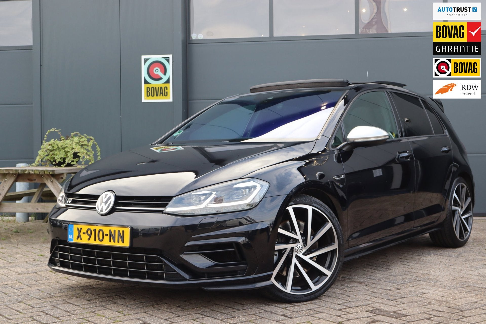 Volkswagen Golf 2.0 TSI 4Motion R-Panoramadak-Golf 7,5, Automaat, Dealer onderhouden, Euro 6, 4 cilinders