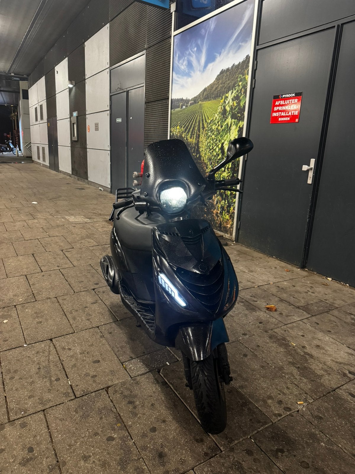 Piaggo zip 4t 50cc, Fietsen en Brommers, Ophalen, Maximaal 45 km/u, Zip, Zo goed als nieuw