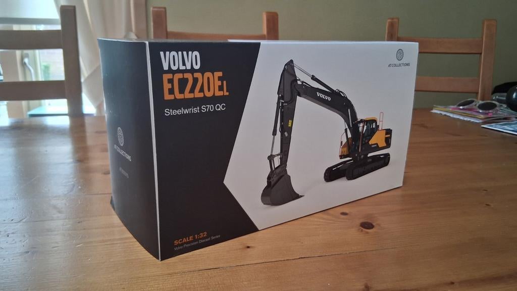 Volvo EC220EL, Ophalen of Verzenden, Nieuw, Tractor of Landbouw, Overige merken